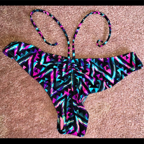 VS PINK bikini bottoms - Picture 6 of 10